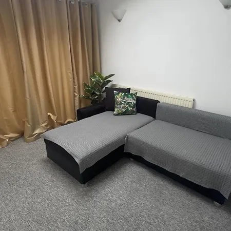 Pansiyon Lirios Room, Shered House Bristol